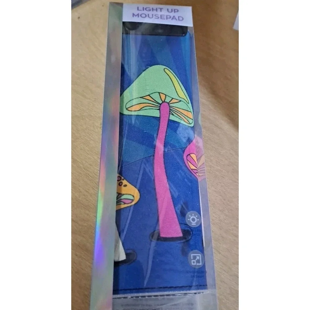 NIB Magic Neon Mushroom Design USB Light Up Mouse Pad